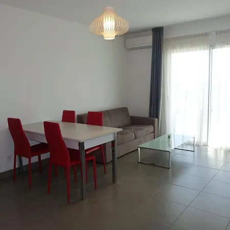 T2 Vue Cap By Interhome Rogliano