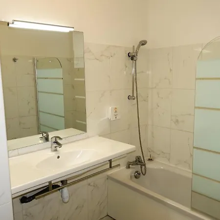 T2 Vue Cap By Interhome